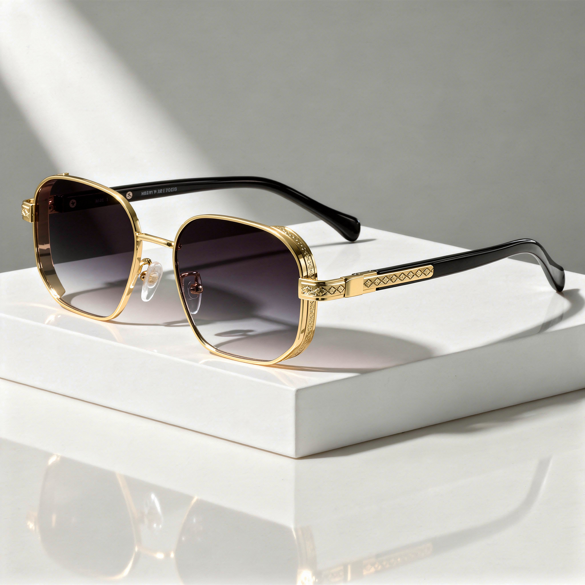 Zarvec Shades