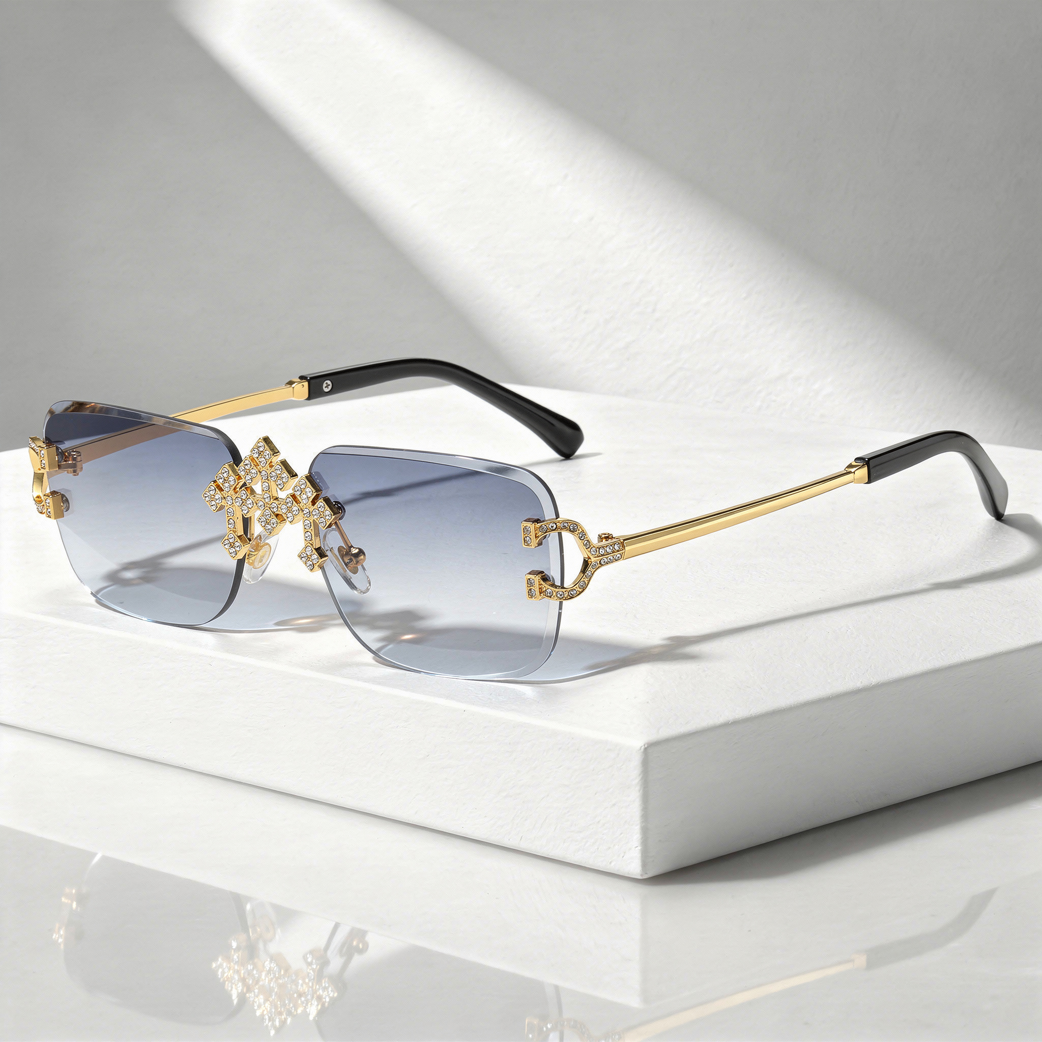 Cruxen Shades